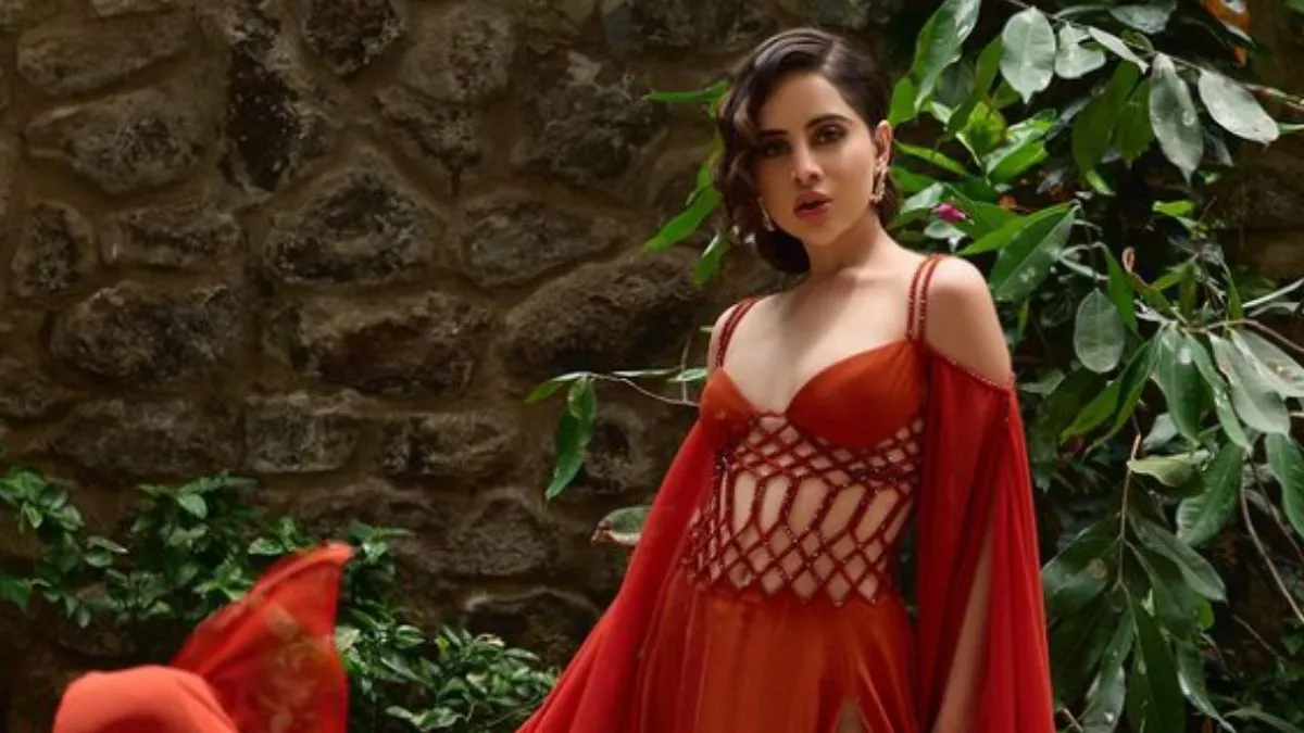 urfi-javed-aspires-to-be-india-kim-kardashian-in-upcoming-prime-video-series-follow-kar-lo-yaar-watch-trailer